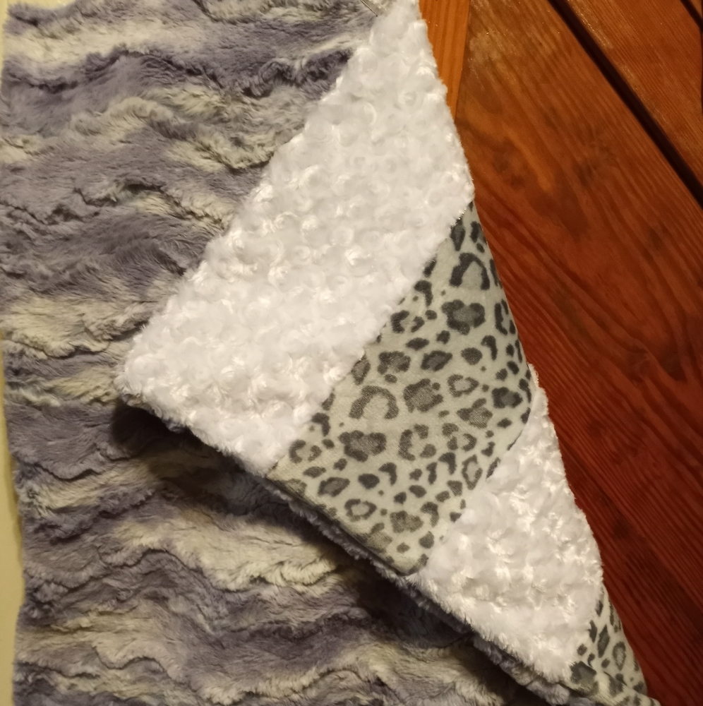 BN STRIP BABY BLANKET